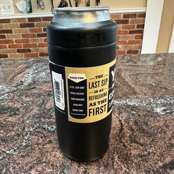 NWT Yeti Rambler Colster for 12oz slim can - Picture 2 of 7